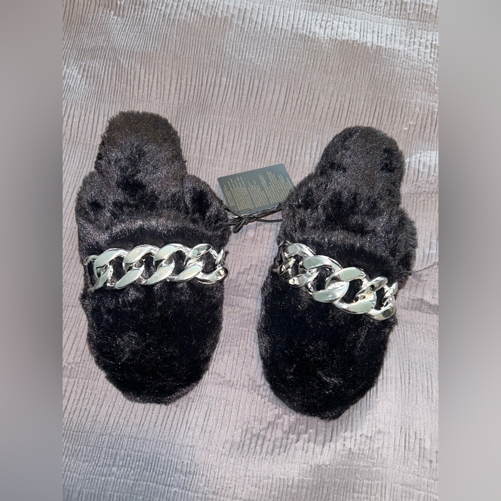 Slippers black FORVER 21 - new with tags